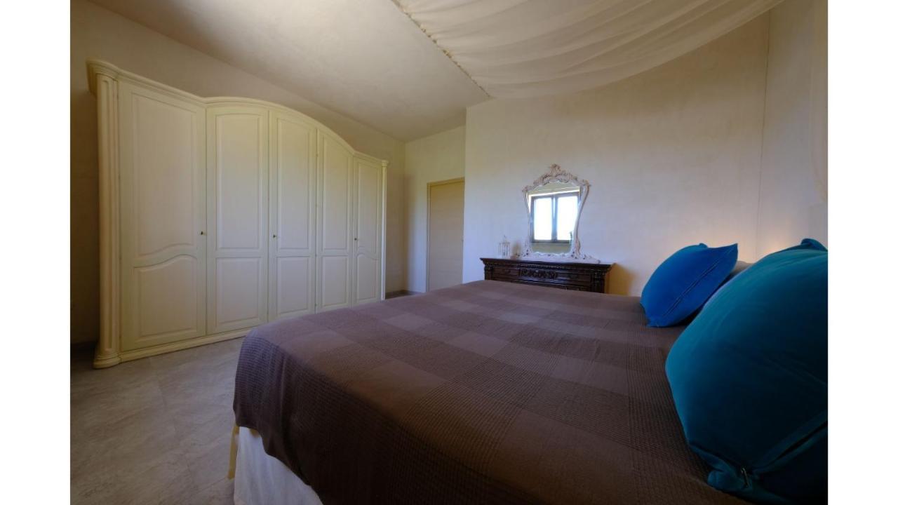 Tenuta Con Due Abitazioni Indipendenti Martina Franca Exterior foto