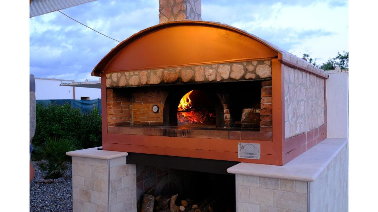 Tenuta Con Due Abitazioni Indipendenti Martina Franca Exterior foto